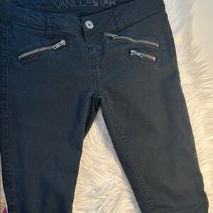 Vanilla Star Skinny Jeans with Zipper Accents
